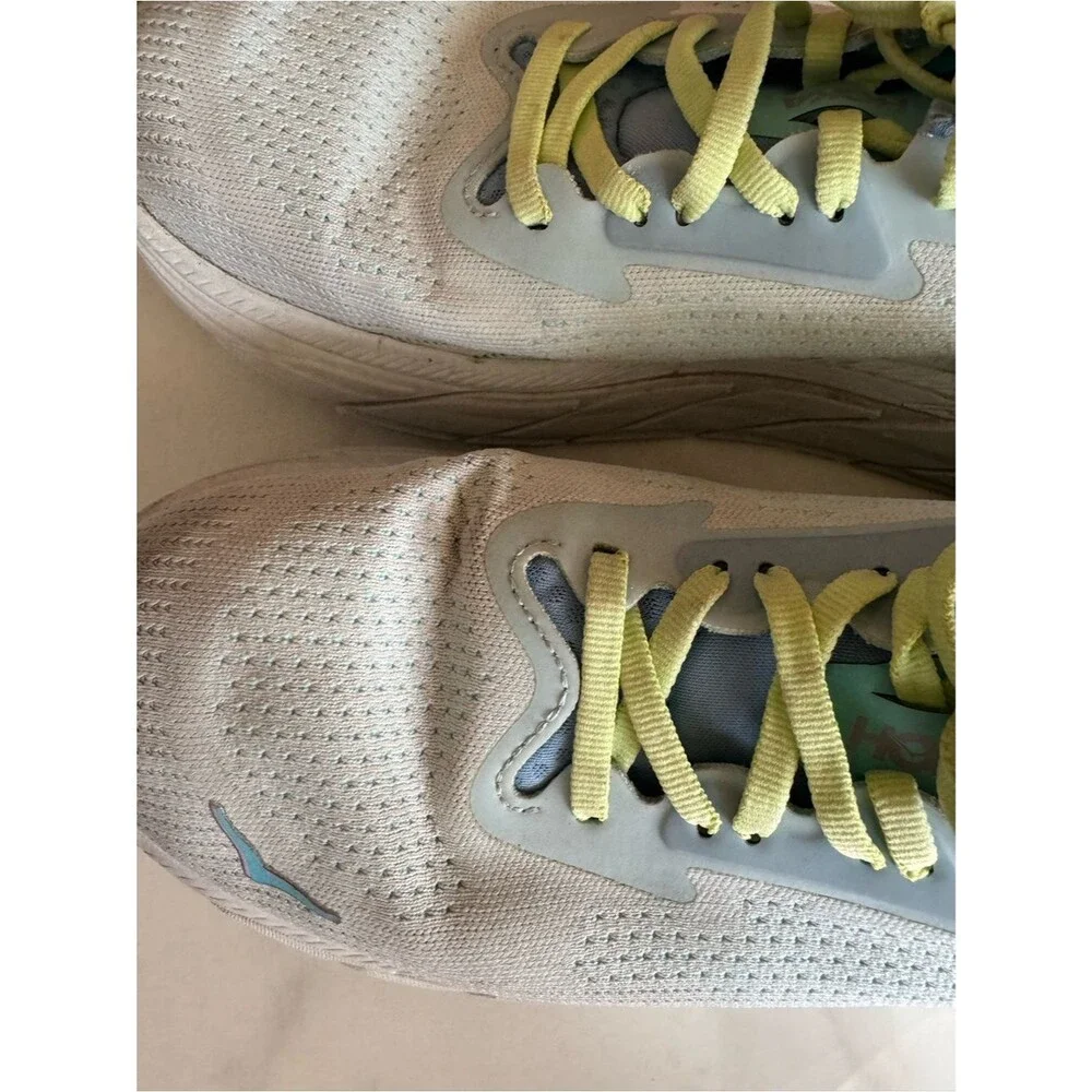 HOKA One One Arahi 7 Running Shoes Women’s Size 8.5 White Blue Lime